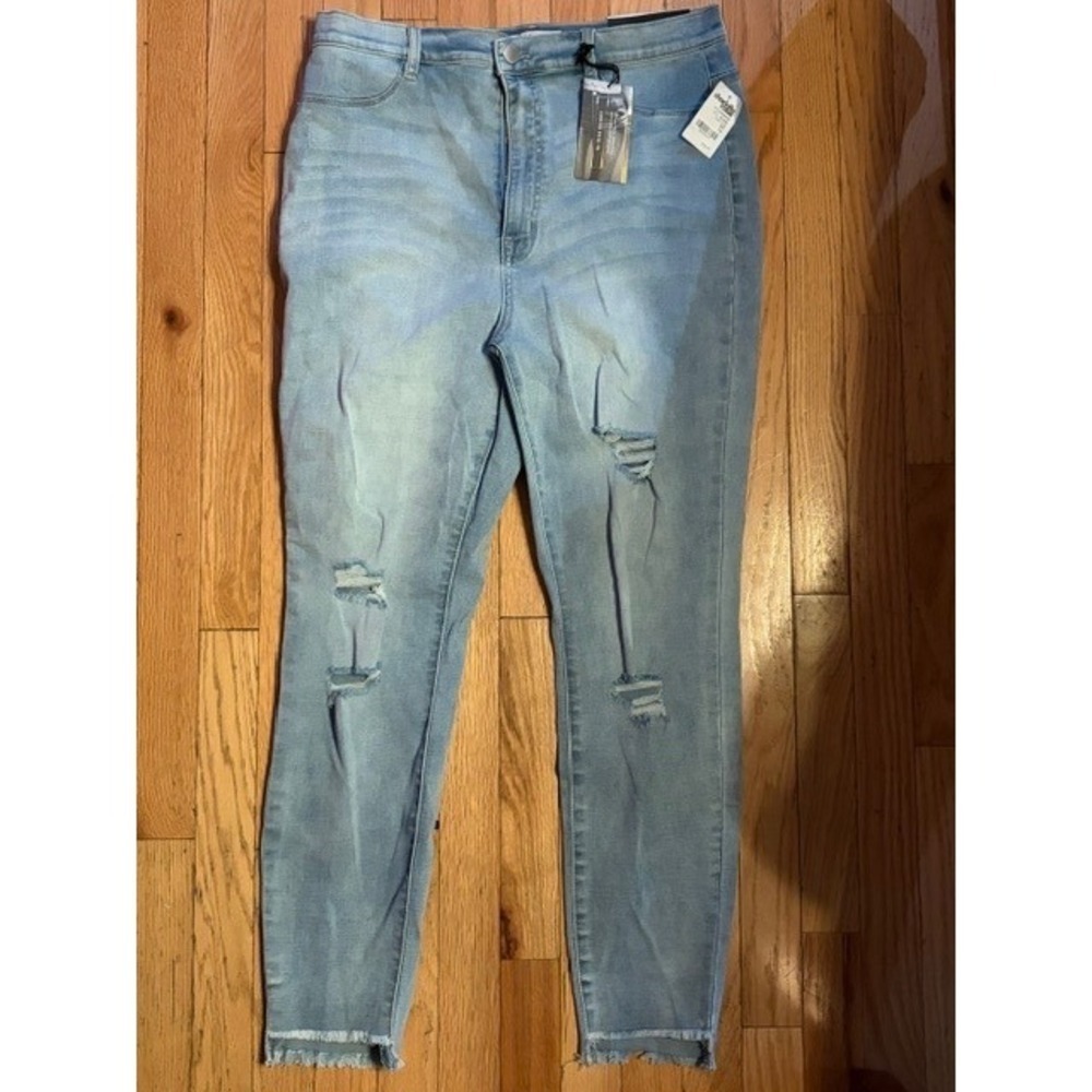 Refuge Hi-Rise Skinny‎ Jeans Light Wash Distressed Blue Size 14 T56-25